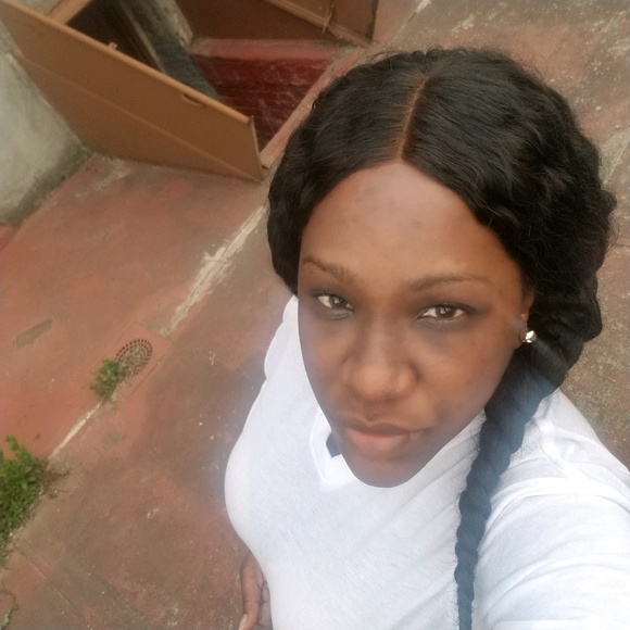 Meet your Posher, Kesha - Picture 1 of 1